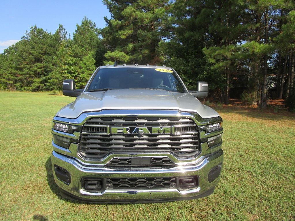 New 2026 Ram 3500 Chassis Cab 3500 TRADESMAN CREW CAB CHASSIS 4X4 60' CA Pickup