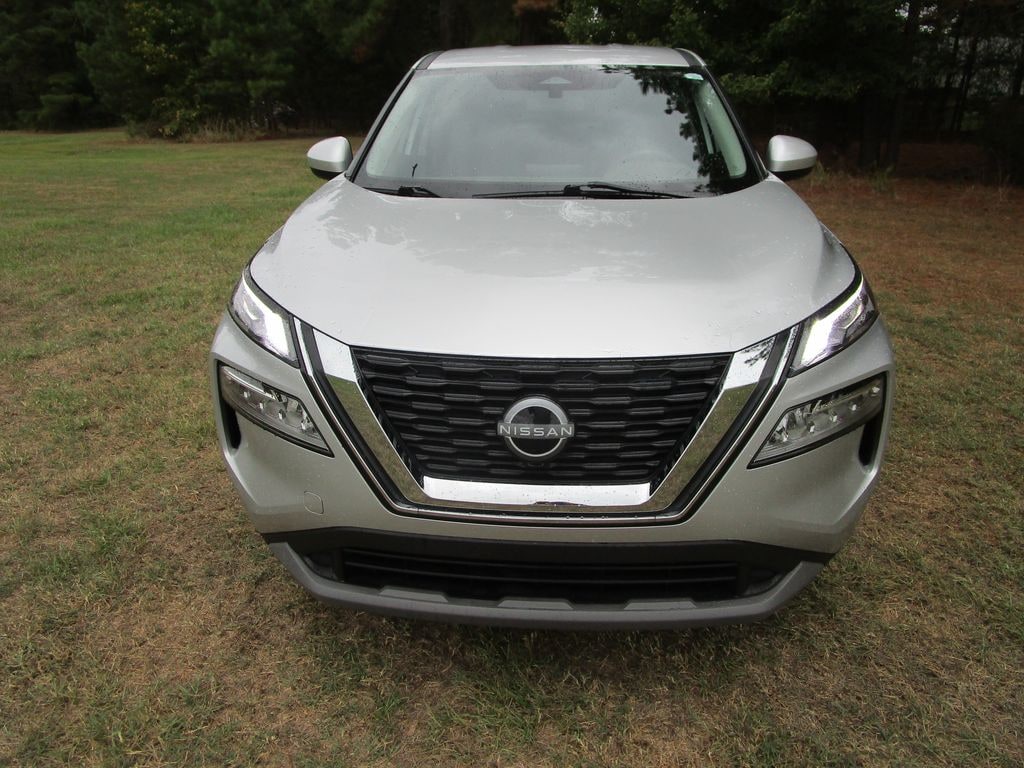 Used 2023 Nissan Rogue SV SUV