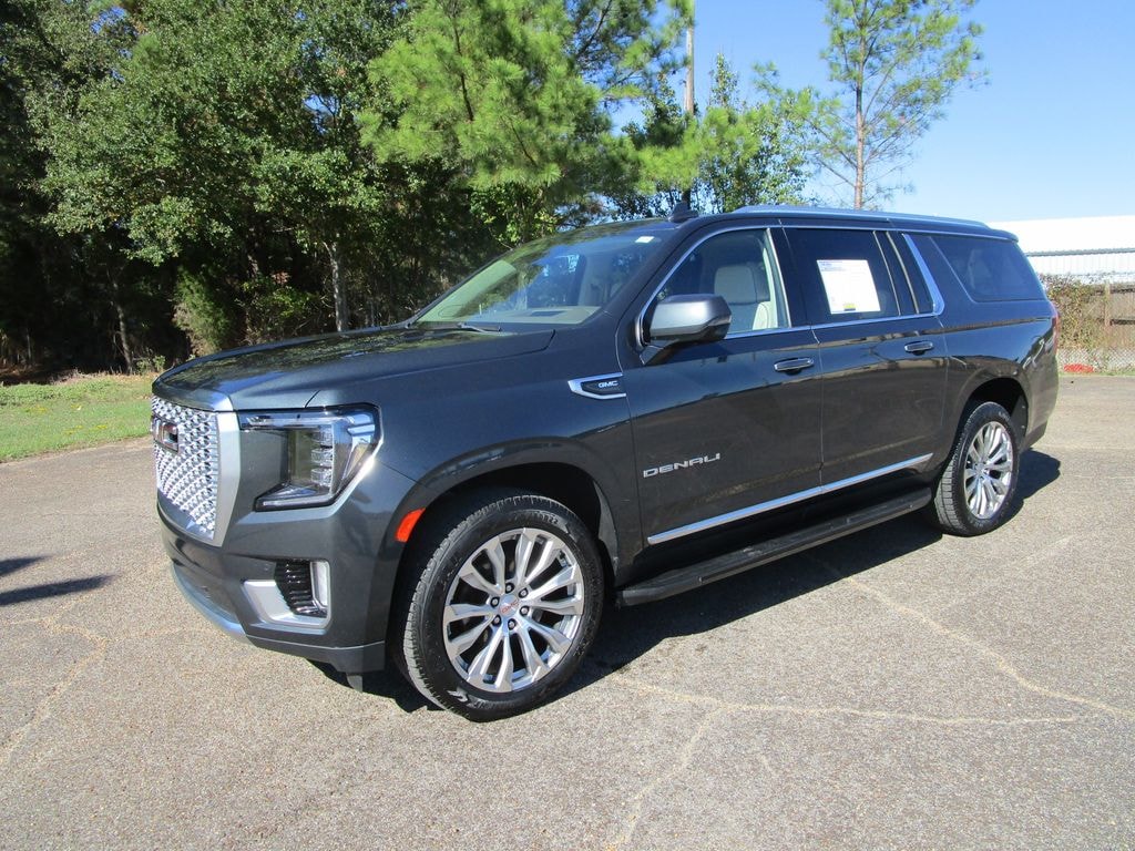 Used 2022 GMC Yukon XL Denali SUV