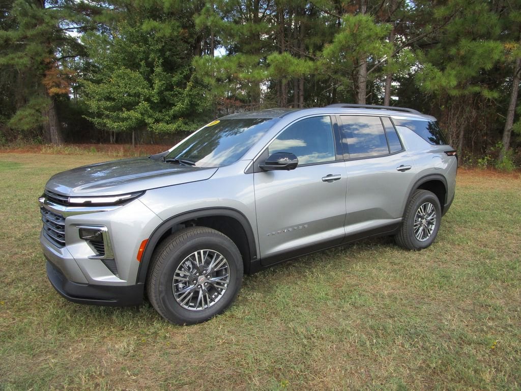 New 2026 Chevrolet Traverse LT SUV
