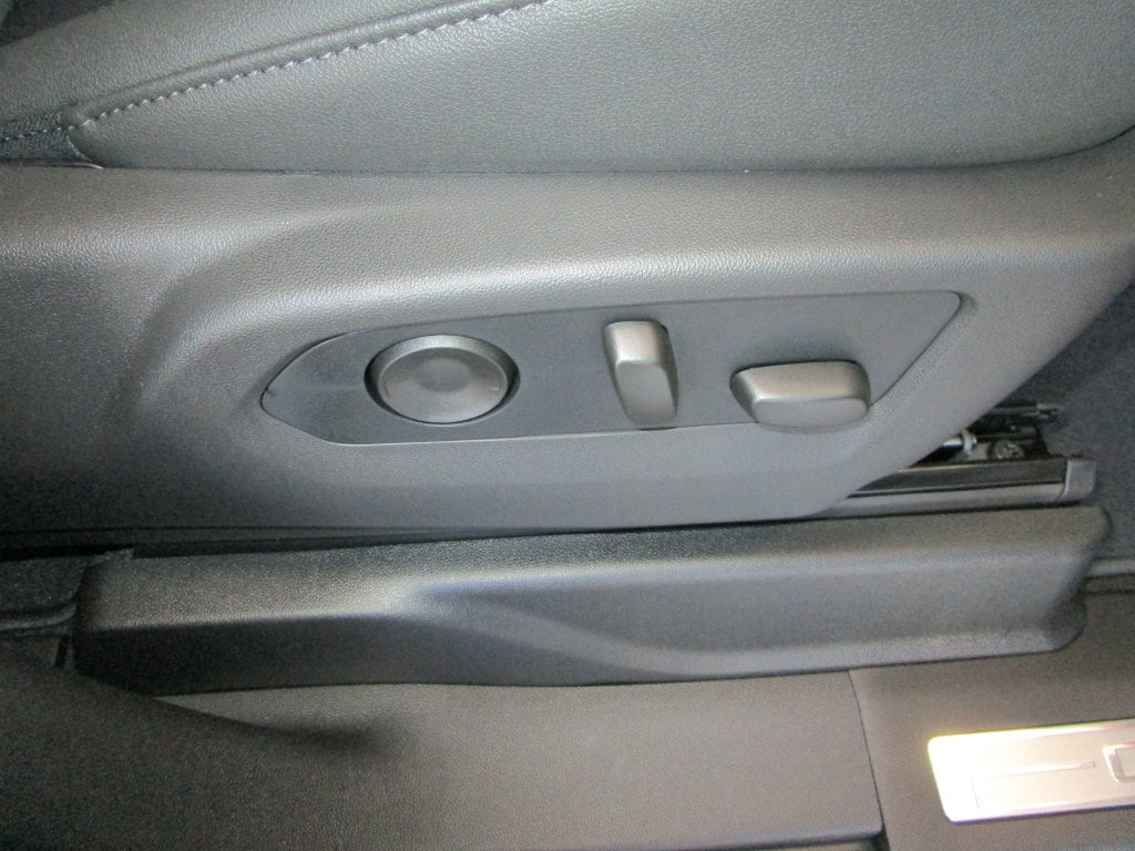 2026 Chevrolet Tahoe Z71 - Photo 23