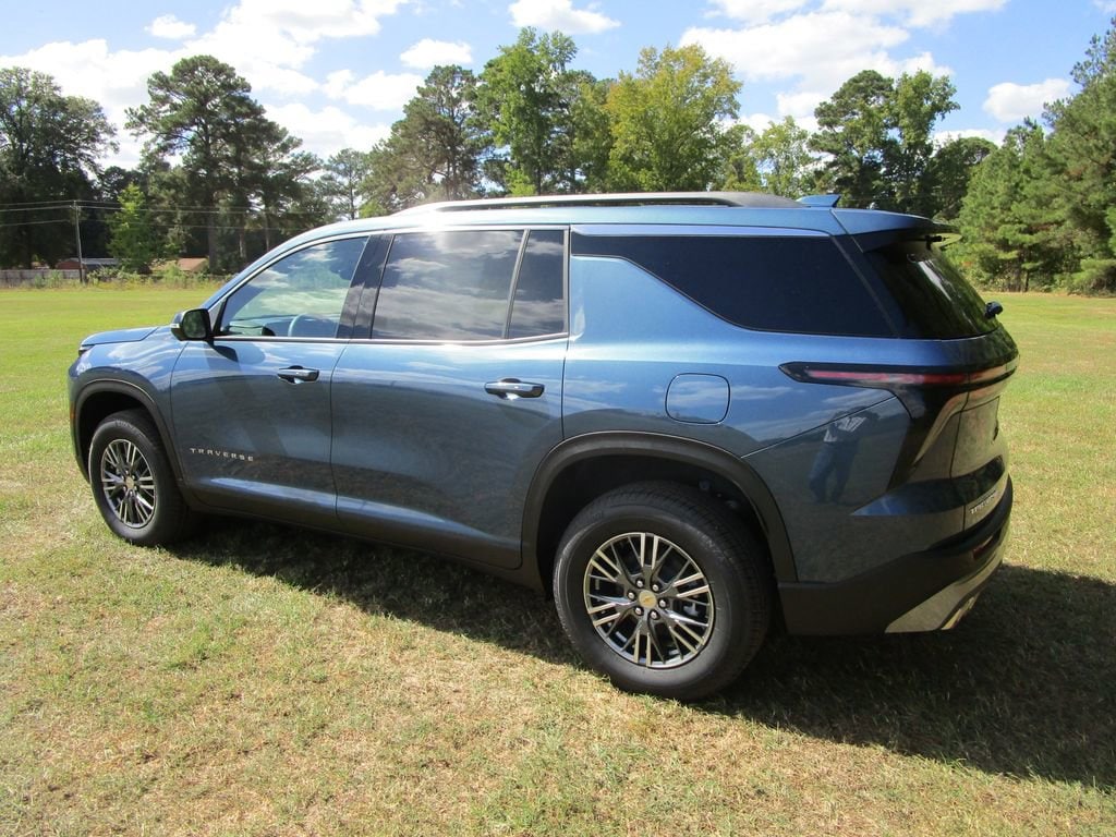 New 2026 Chevrolet Traverse LT SUV
