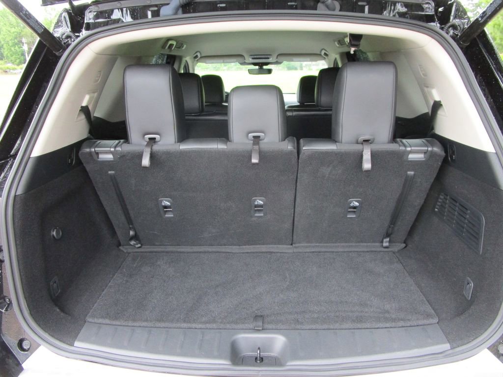 2024 Nissan Pathfinder SL - Photo 11