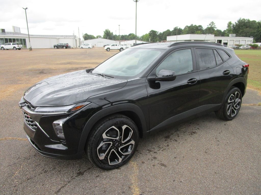 2025 Chevrolet Trax SUV 