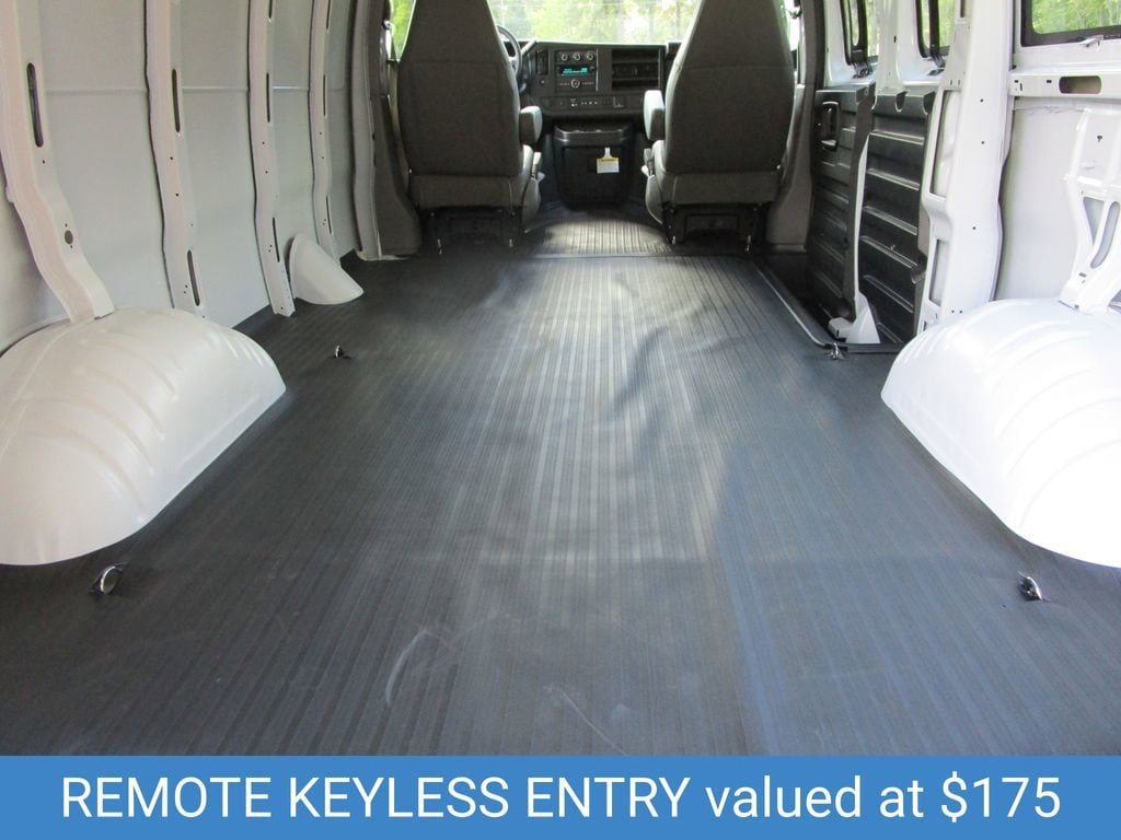 2025 Chevrolet Express Cargo Work Van - Photo 12