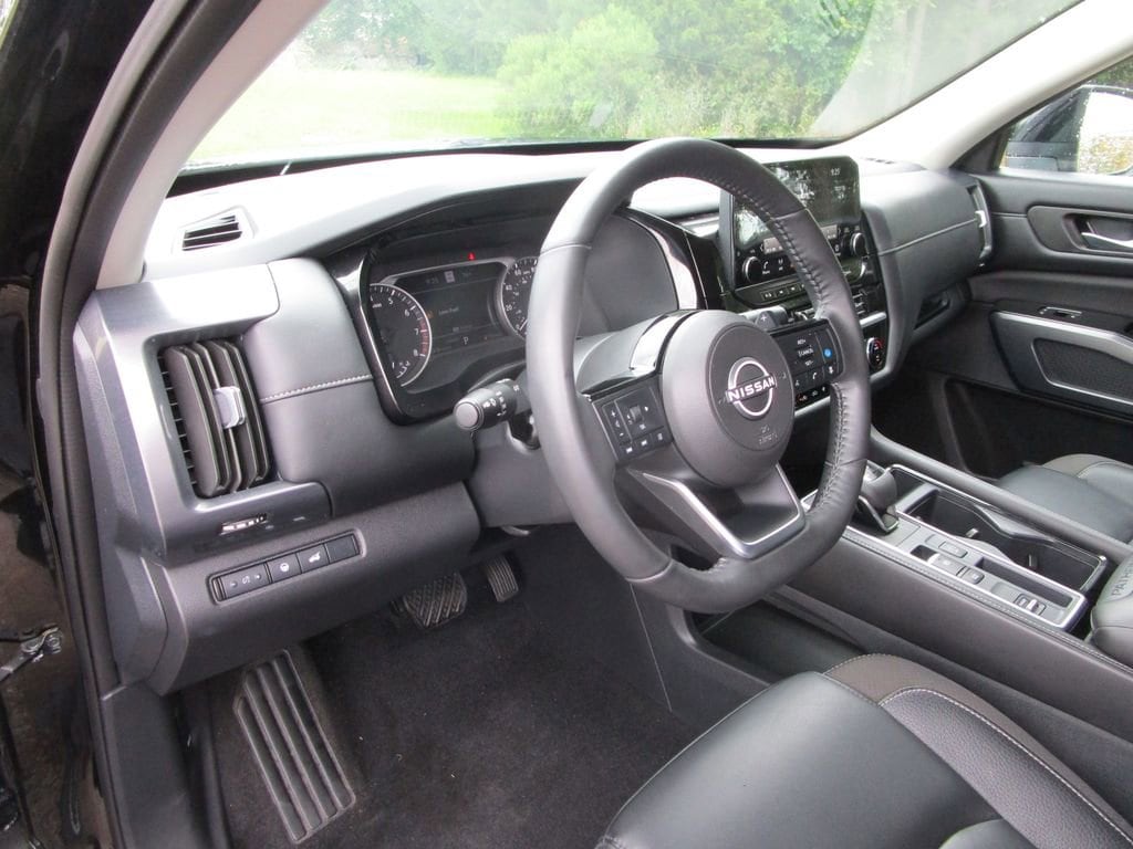 2024 Nissan Pathfinder SL - Photo 19