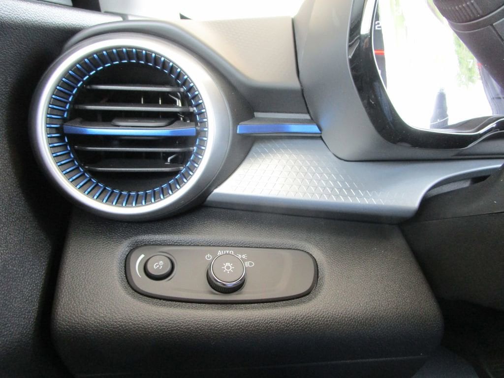 2026 Chevrolet Trax LS - Photo 20