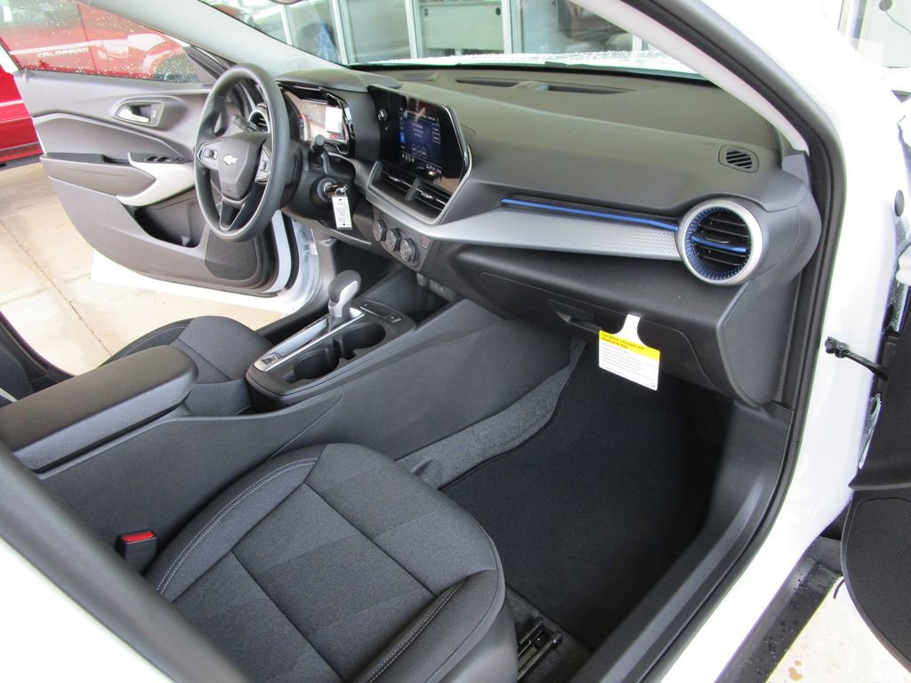2026 Chevrolet Trax LS - Photo 13