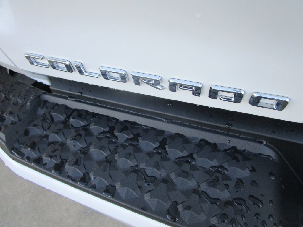 2026 Chevrolet Colorado LT - Photo 14