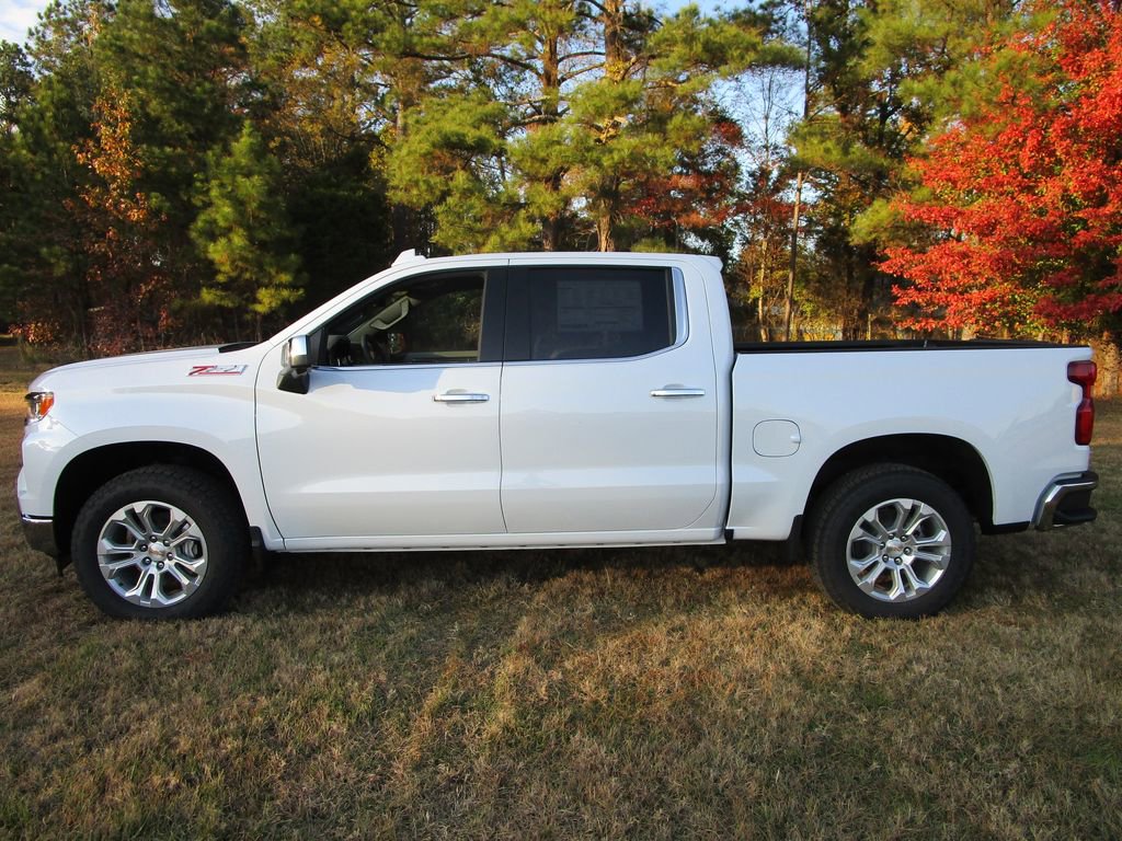 2026 Chevrolet Silverado 1500 LTZ photo 2