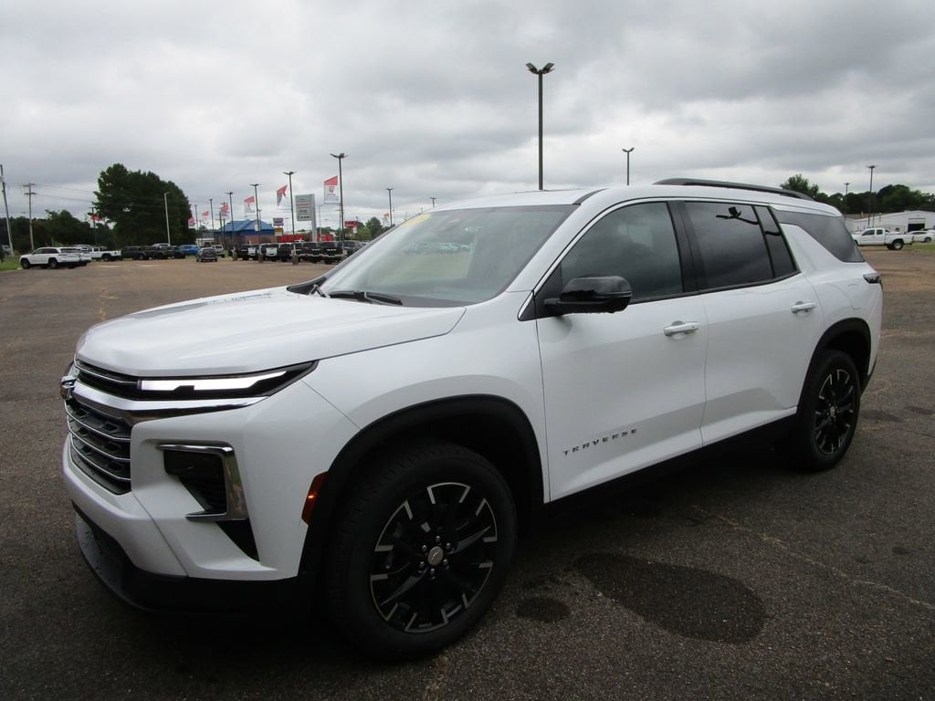 2026 Chevrolet Traverse LT's photo