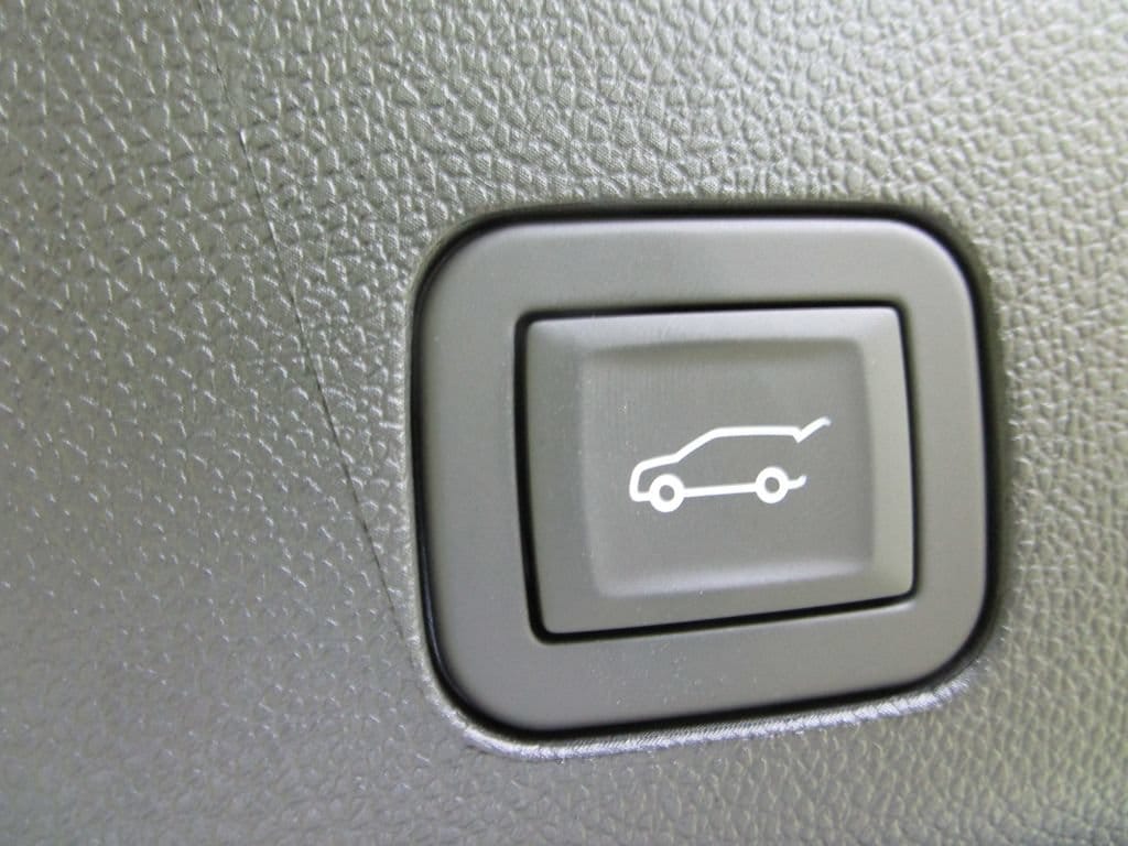 2026 Chevrolet Tahoe RST - Photo 17