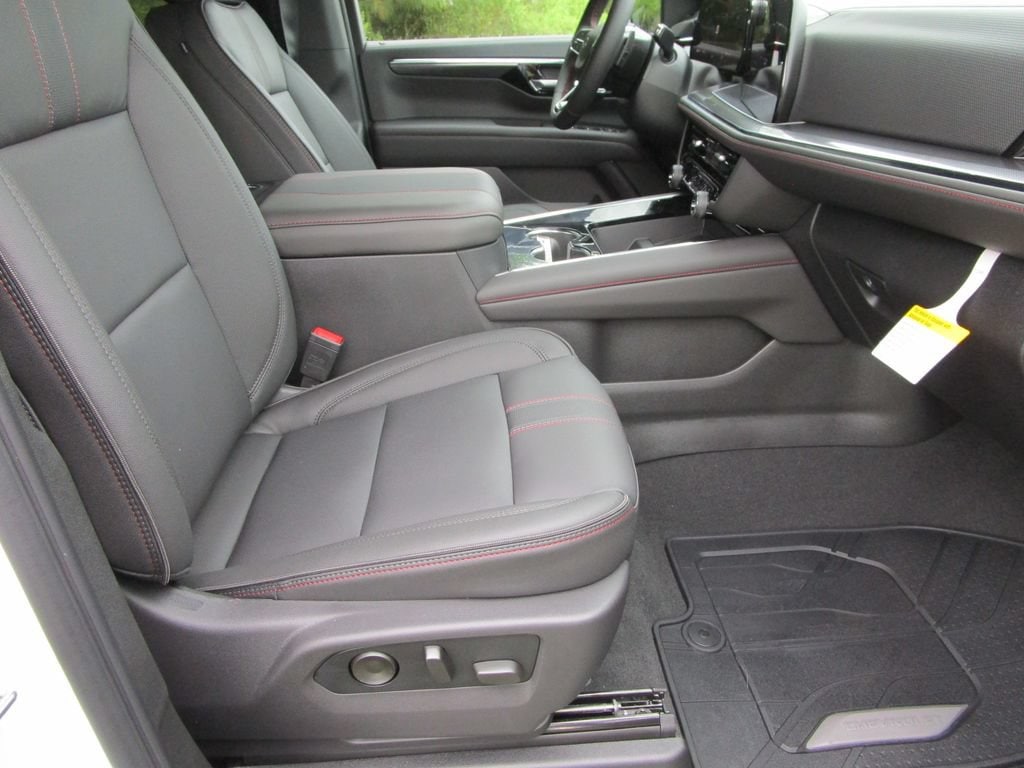 2026 Chevrolet Tahoe RST - Photo 32