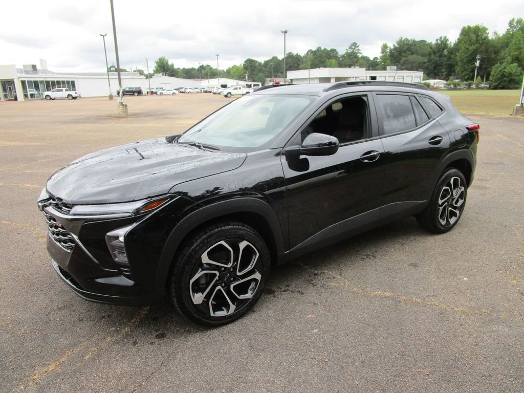 2025 Chevrolet Trax SUV 