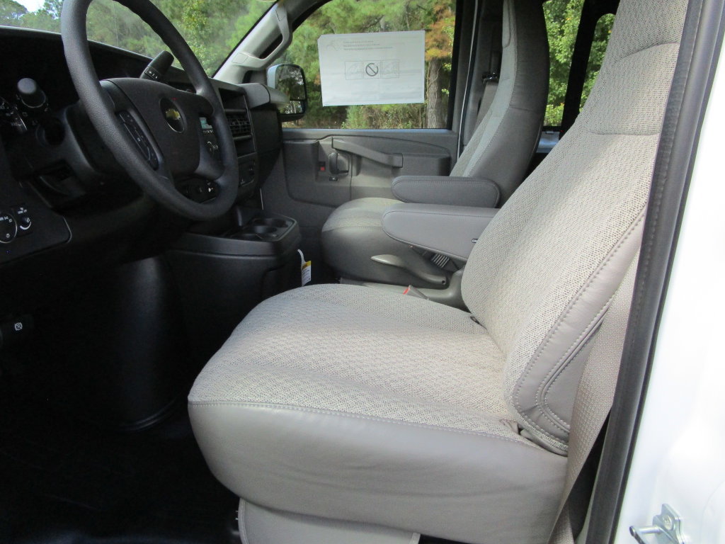 2025 Chevrolet Express Cargo Work Van - Photo 22