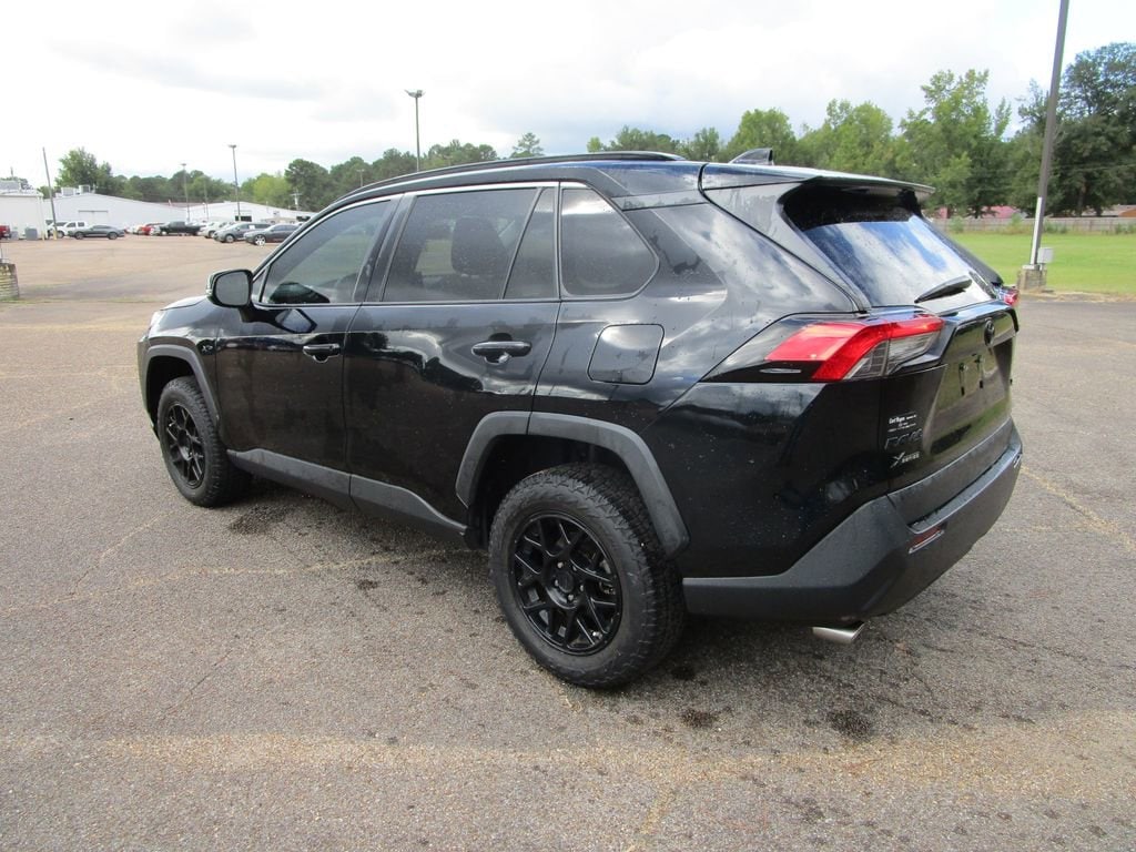 Used 2022 Toyota RAV4 XLE SUV
