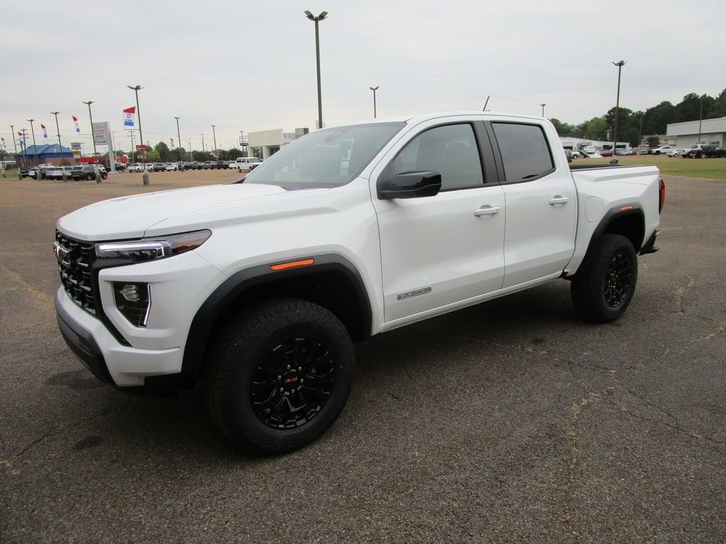 2026 GMC Canyon Elevation's photo