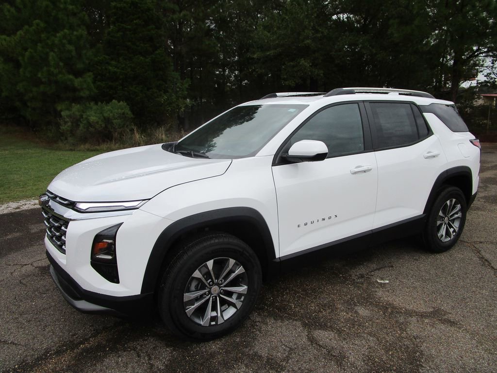2026 Chevrolet Equinox LT's photo