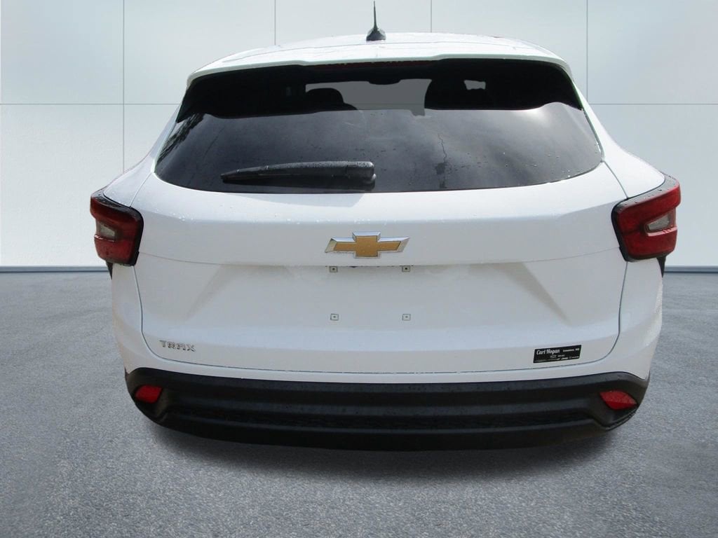 2026 Chevrolet Trax LS - Photo 6