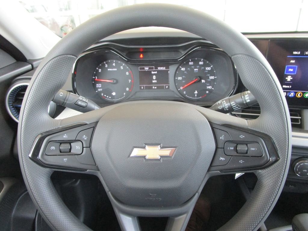 2026 Chevrolet Trax LS - Photo 18