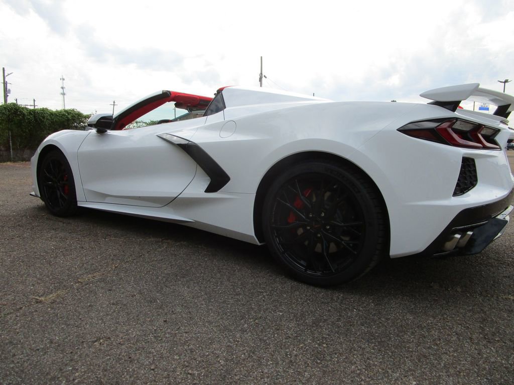 2026 Chevrolet Corvette Stingray 3LT Convertible photo 3