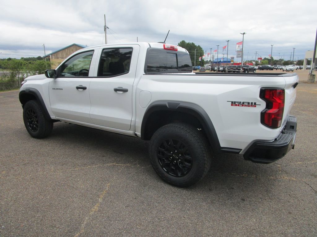 2026 Chevrolet Colorado Trail Boss photo 3