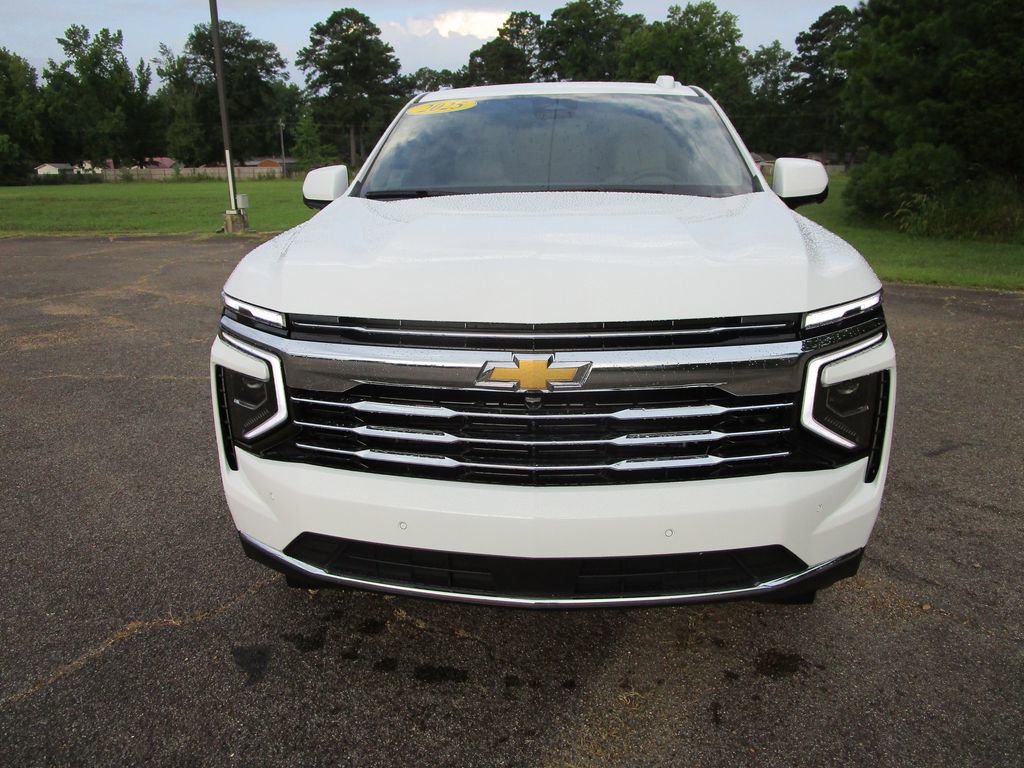 2025 Chevrolet Tahoe LT photo 4