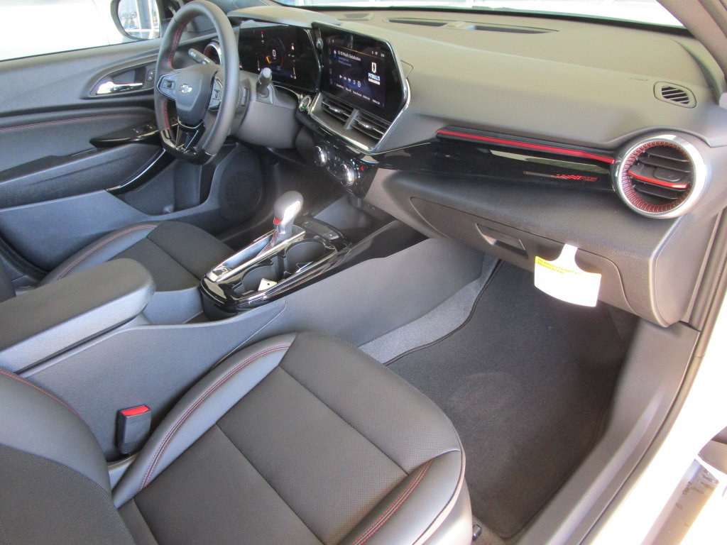 2026 Chevrolet Trax RS - Photo 25