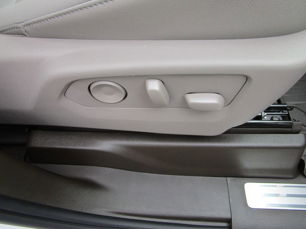 2026 Chevrolet Silverado 1500 LTZ - Photo 30