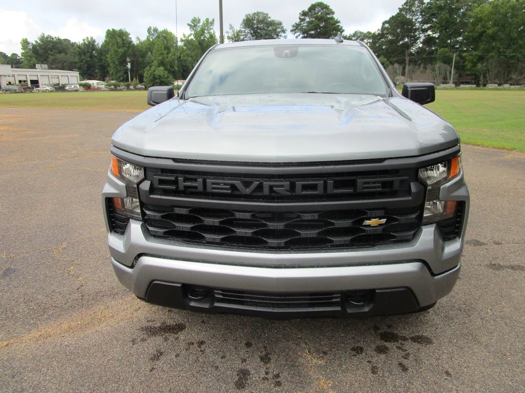 2026 Chevrolet Silverado 1500 Custom photo 4