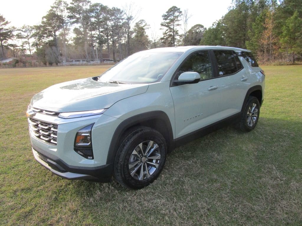 2026 Chevrolet Equinox LT's photo