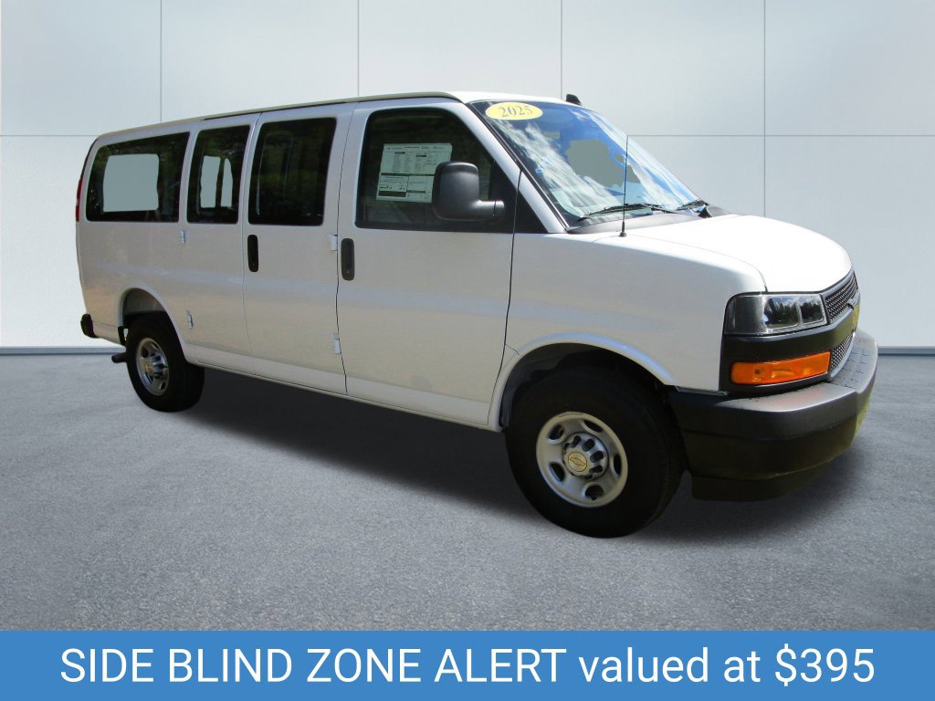 2025 Chevrolet Express Cargo Work Van - Photo 7