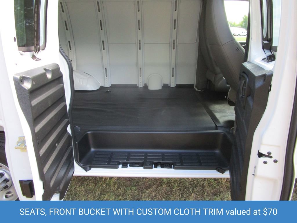 2025 Chevrolet Express Cargo Work Van - Photo 16