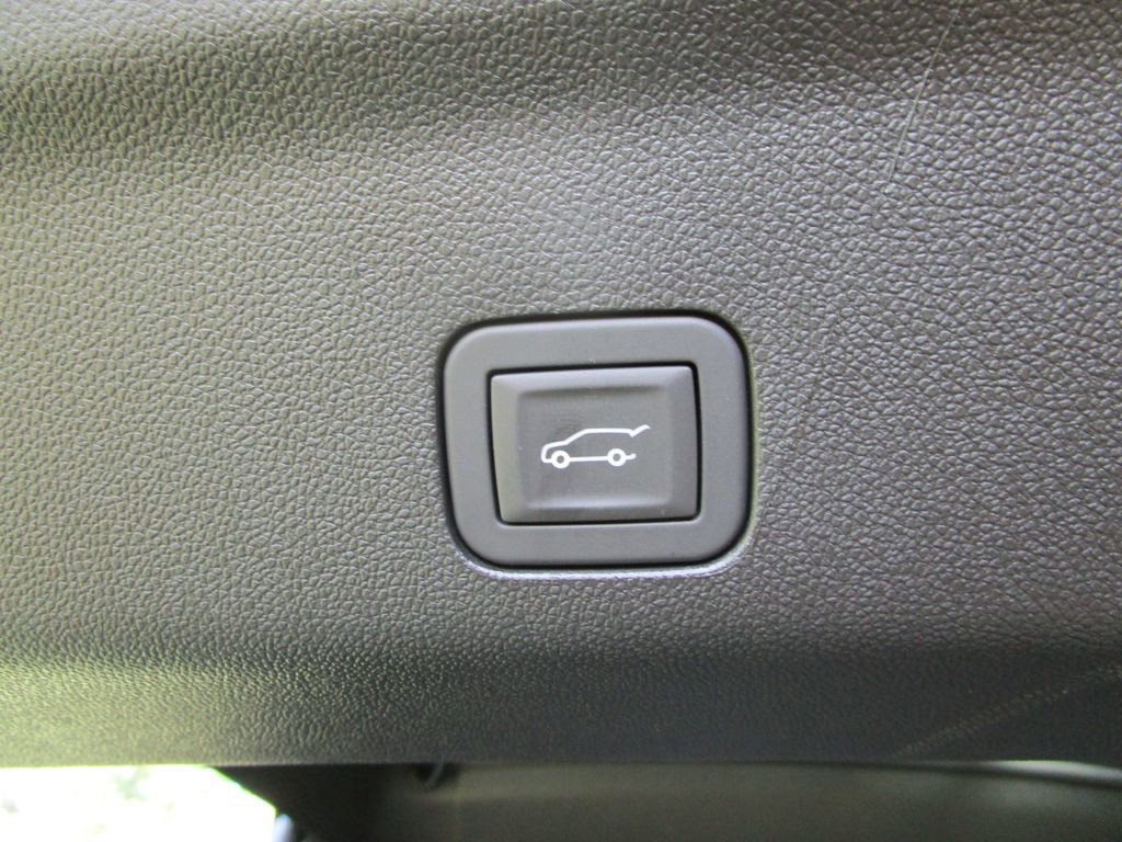 2026 Chevrolet Tahoe Premier - Photo 38