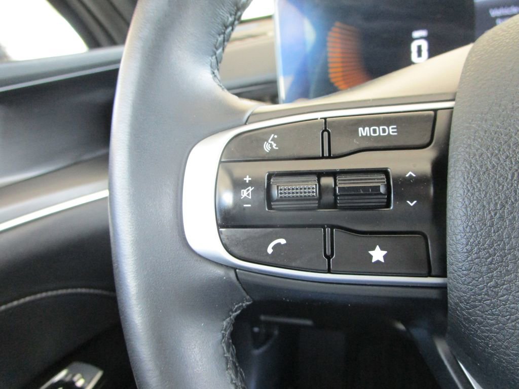 2025 Kia K5 GT-Line - Photo 32
