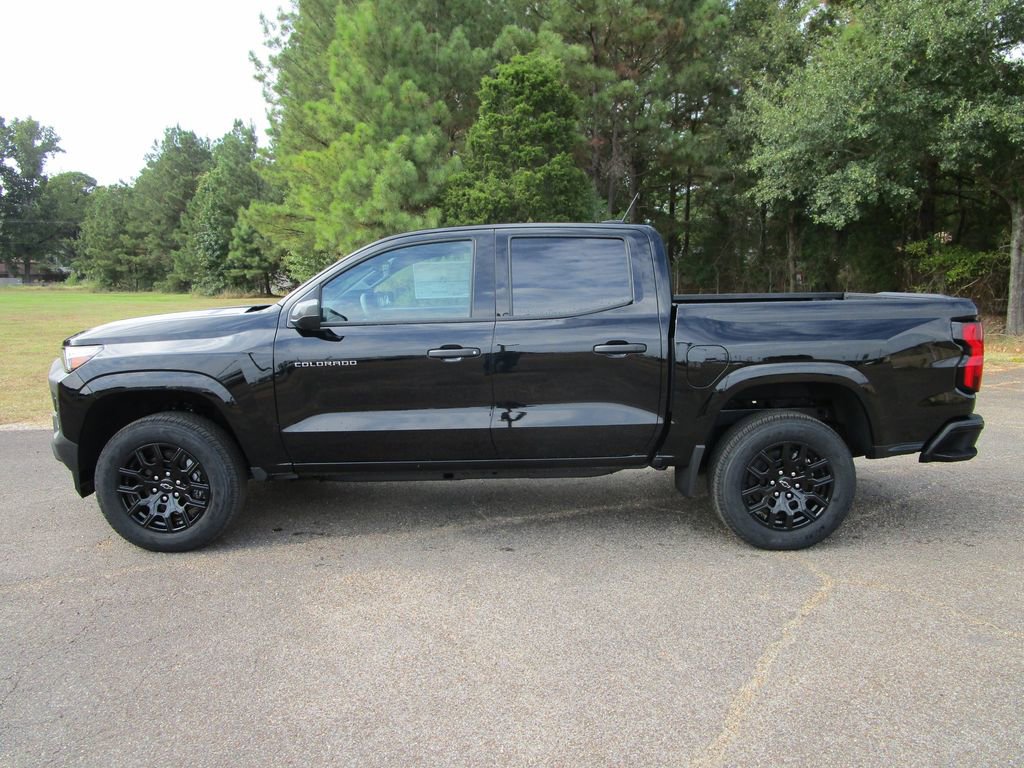 2026 Chevrolet Colorado Work Truck photo 2