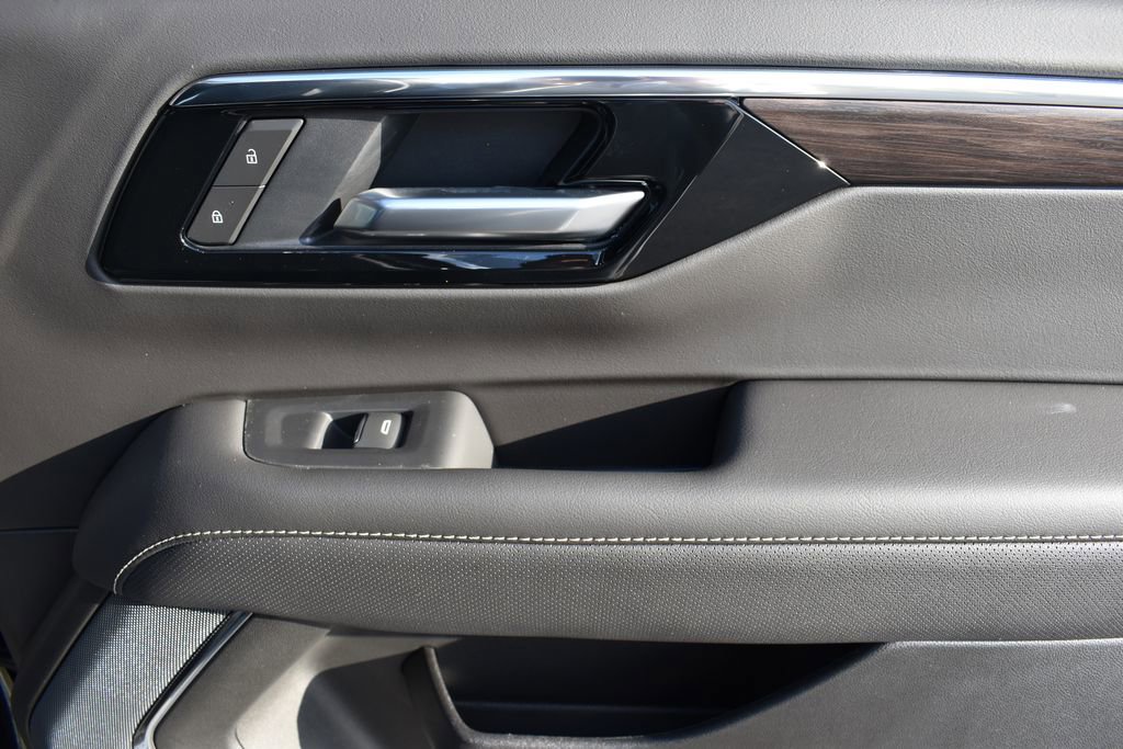 2026 Chevrolet Tahoe Premier - Photo 15