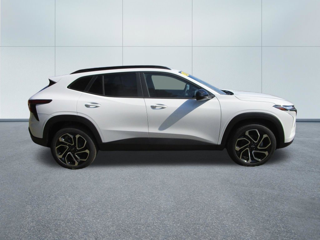 2026 Chevrolet Trax RS - Photo 7