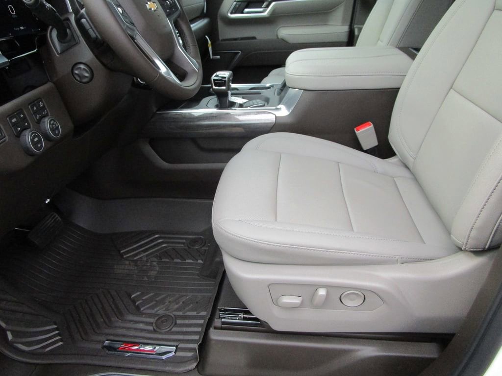 2026 Chevrolet Silverado 1500 LTZ - Photo 33