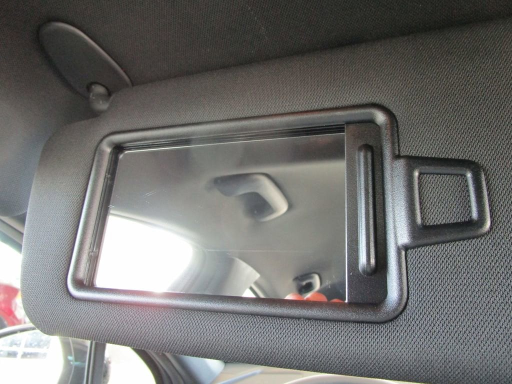 2025 Kia K5 GT-Line - Photo 35