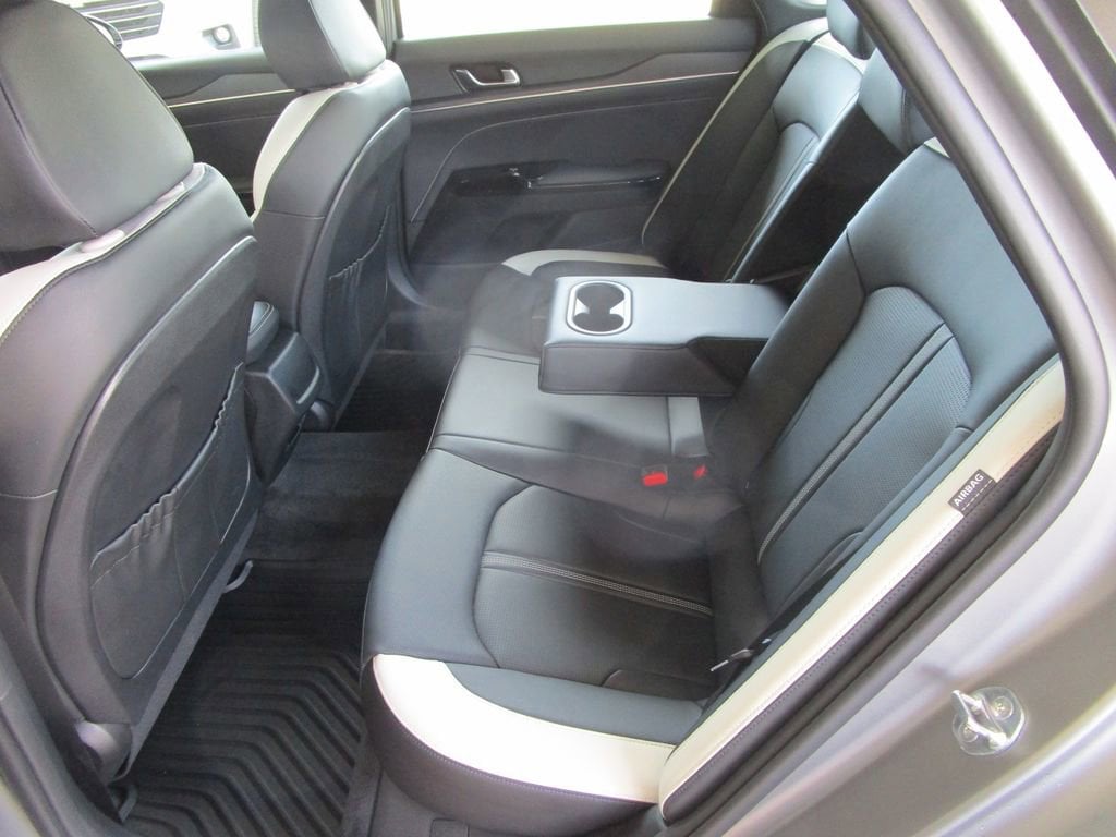2025 Kia K5 GT-Line - Photo 15