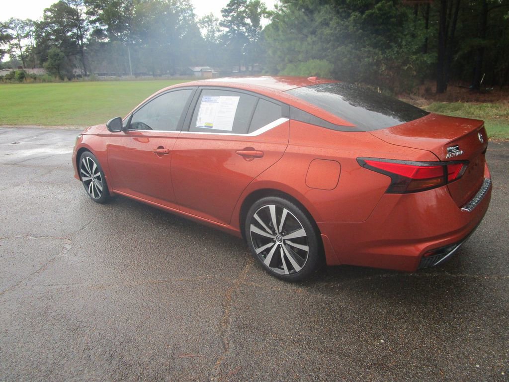 2021 Nissan Altima 2.5 SR photo 3