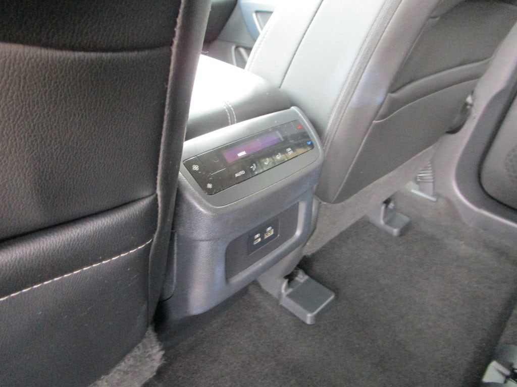 2024 Nissan Pathfinder SL - Photo 17
