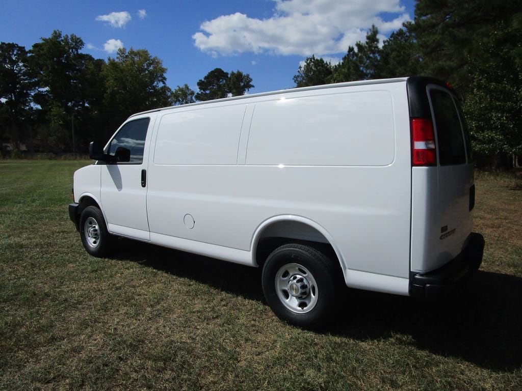 New 2025 Chevrolet Express Cargo 2500 WT Van
