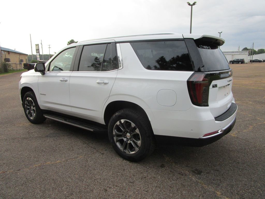 2025 Chevrolet Tahoe LT photo 3