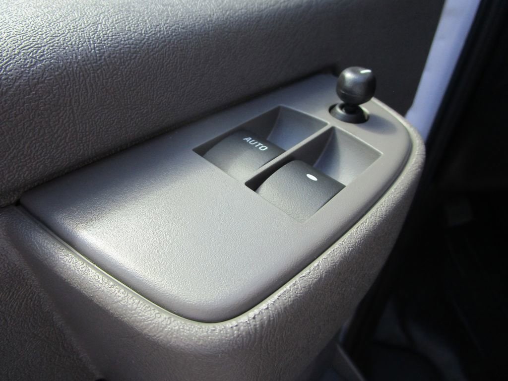 2025 Chevrolet Express Cargo Work Van - Photo 23
