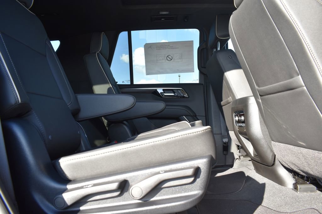 2026 Chevrolet Tahoe Premier - Photo 11