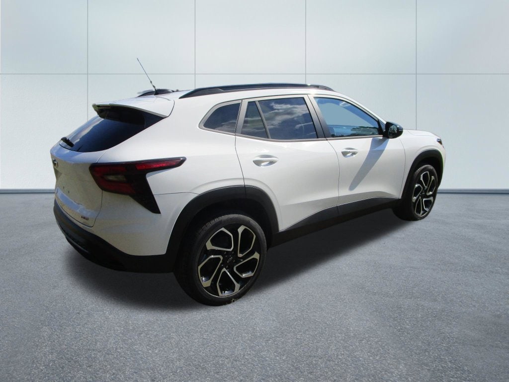 2026 Chevrolet Trax RS - Photo 8