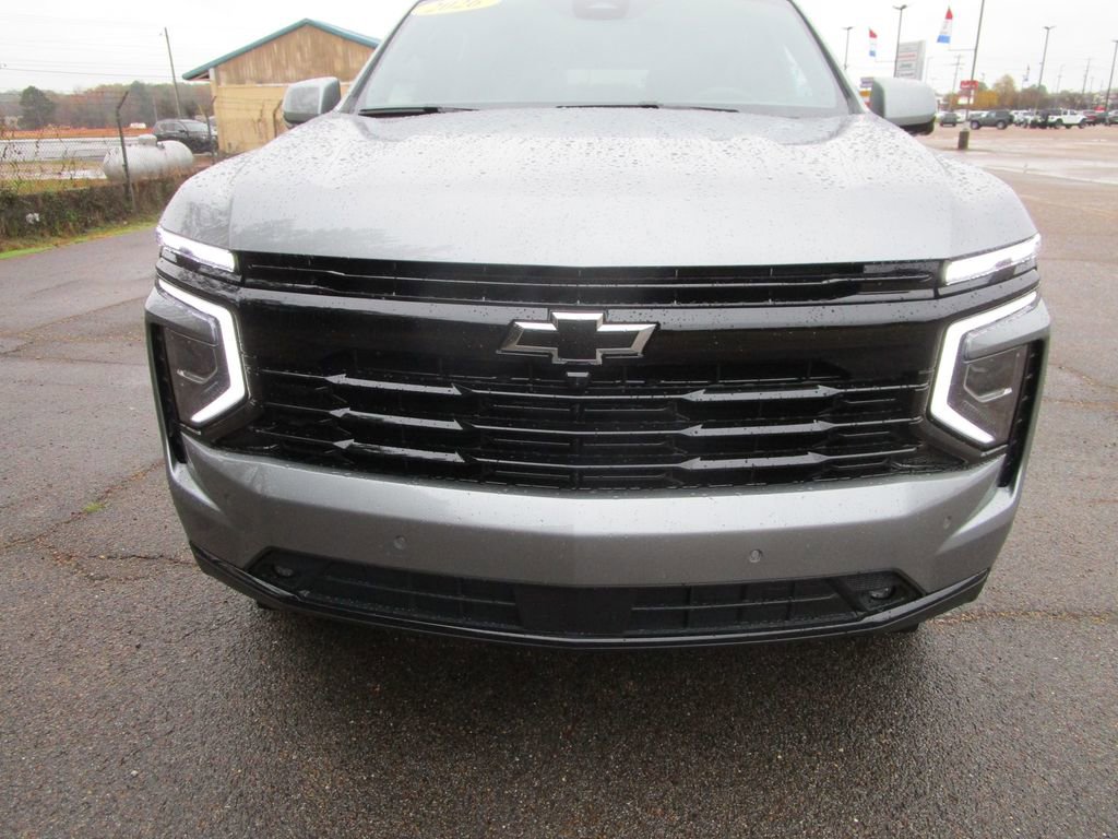 2026 Chevrolet Tahoe RST photo 3