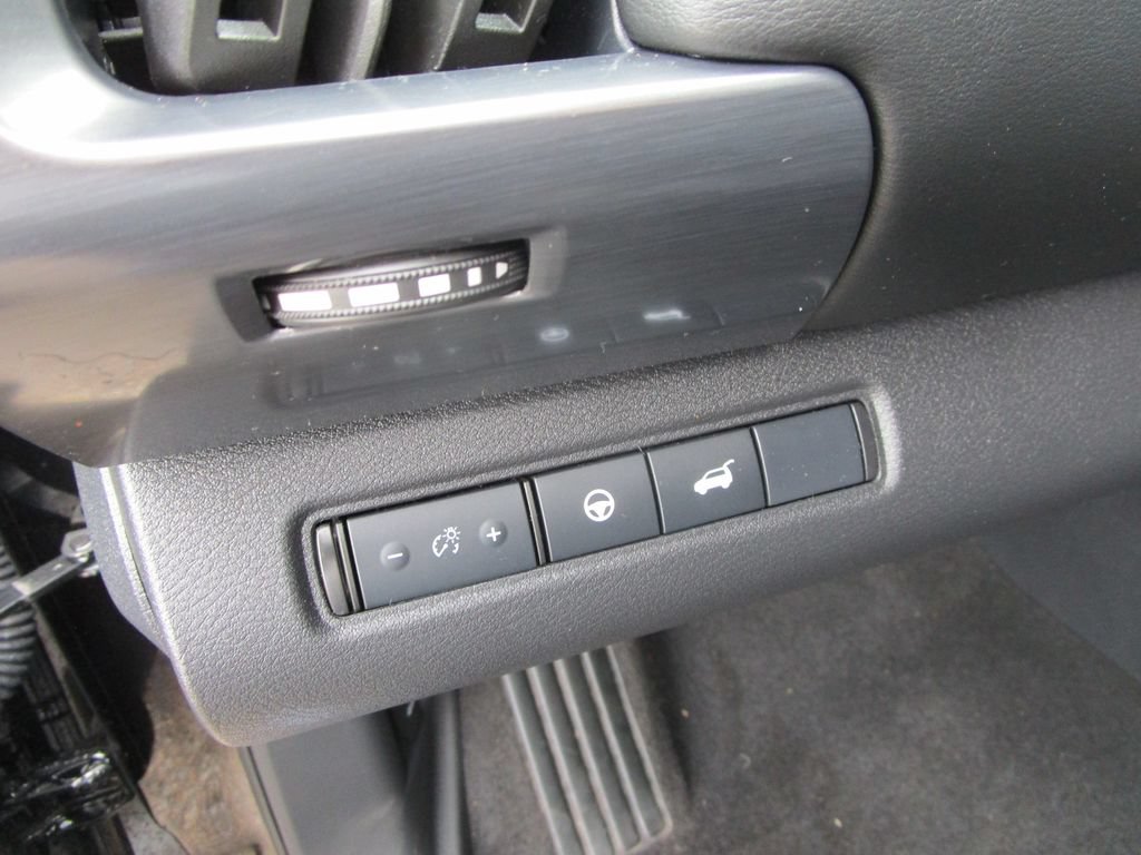 2024 Nissan Pathfinder SL - Photo 22